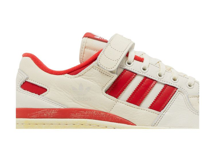 forum-84-low-aec-white-red-hr0557_01