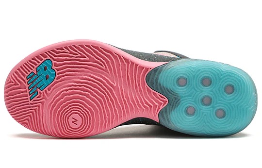 New-Balance-Two-WXY-V2-Gum-Wall-2