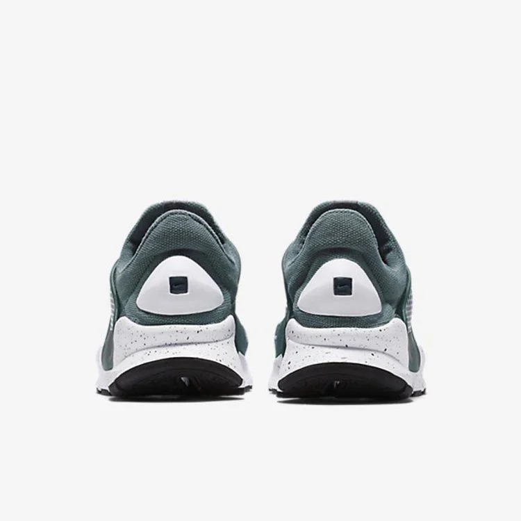Krossovki-Nike-Sock-Dart-SE-Hasta-4