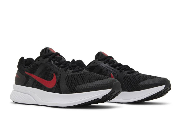 run-swift-2-black-university-red-cu3517-003_07