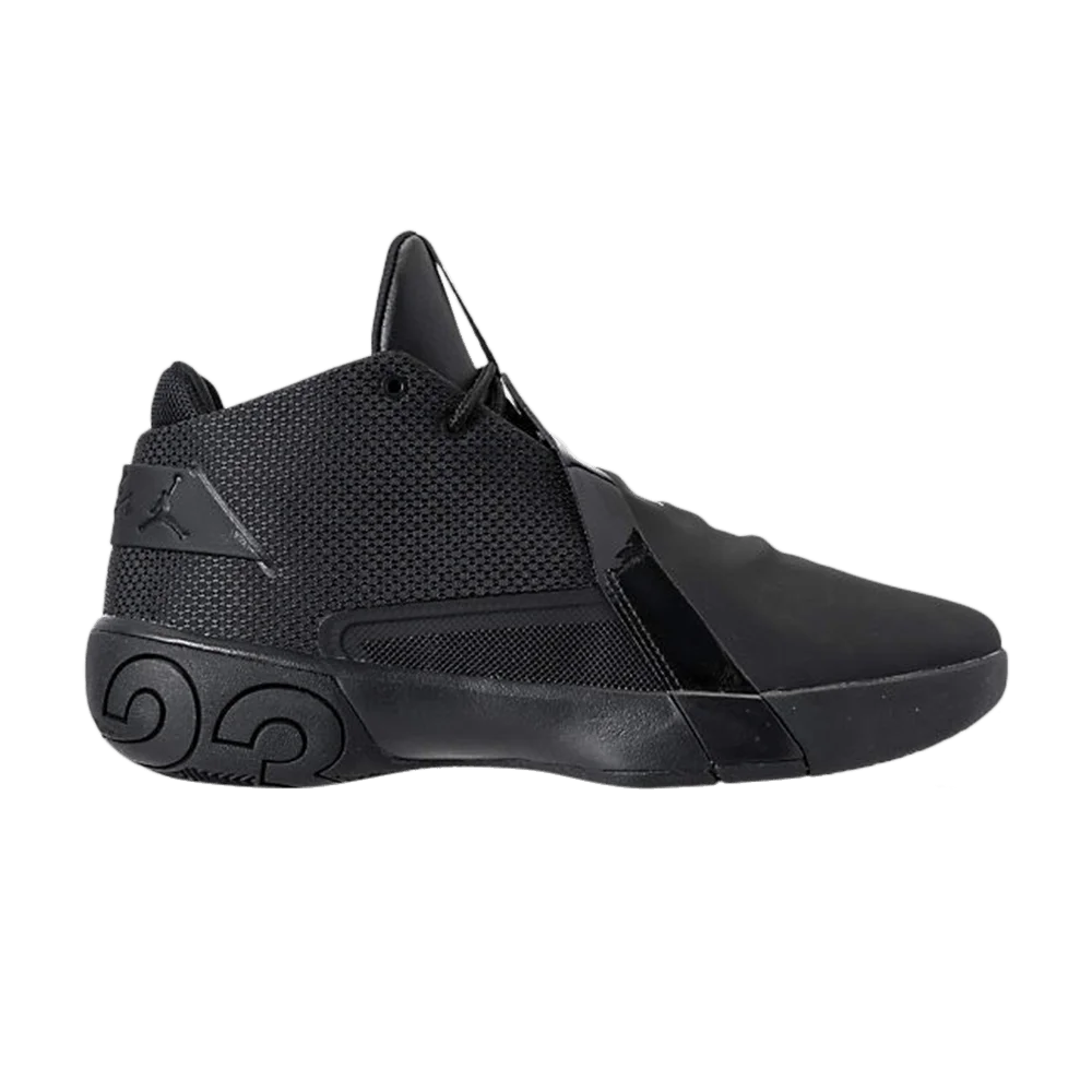 Krossovki-Air-Jordan-Ultra.Fly-3-TB-Triple-Black