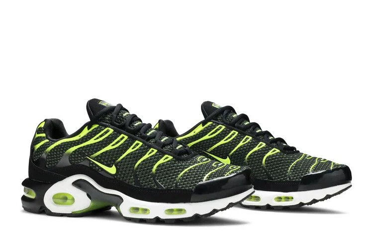 Krossovki-Nike-Air-Max-Plus-Black-Volt-7