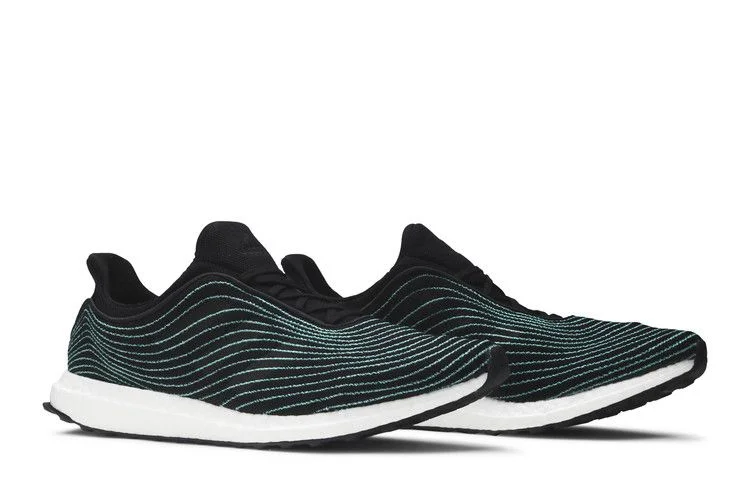 Krossovki-Parley-x-adidas-UltraBoost-DNA-Core-Black-7