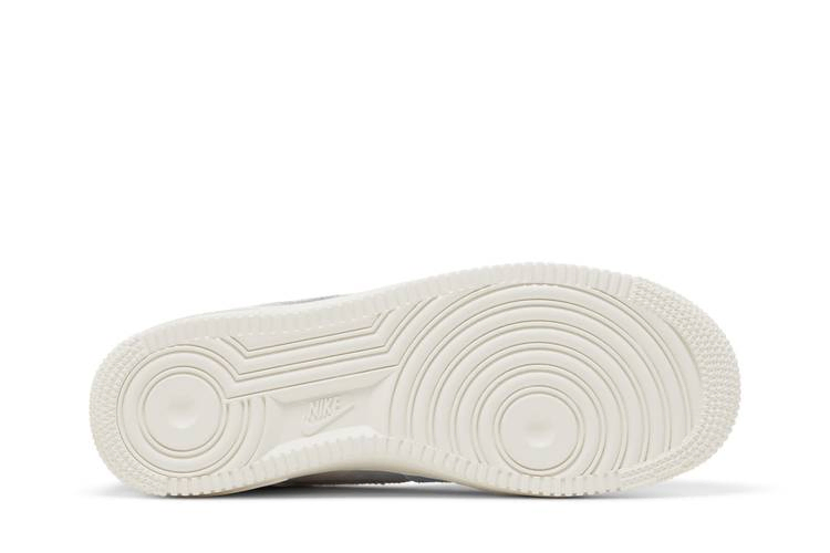 Кроссовки Nike Wmns Air Force 1 '07 SE 'Clouds'
