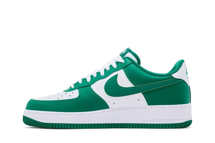 Krossovki-Nike-Air-Force-1-Low-07-Malachite-White-2