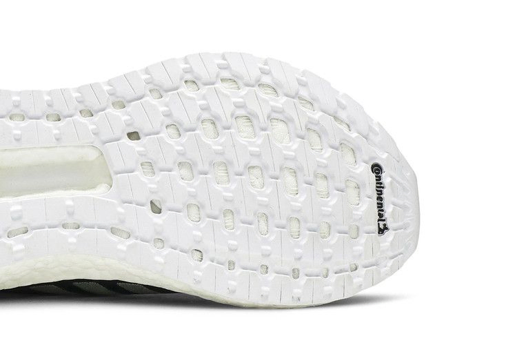 wmns-ultraboost-19-linen-green-g27484_04