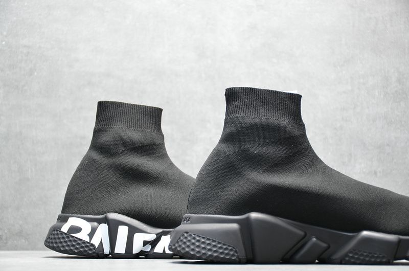 Balenciaga-Wmns-Speed-Trainer-Black-White-8