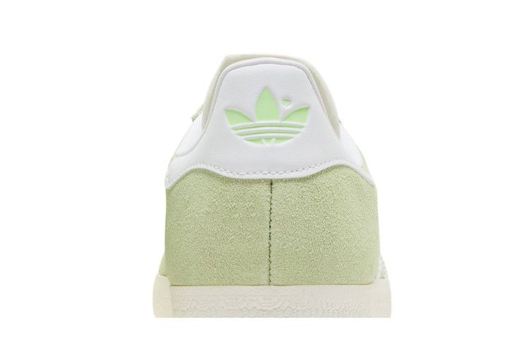 Кроссовки adidas Wmns Gazelle 'Semi Green Spark'