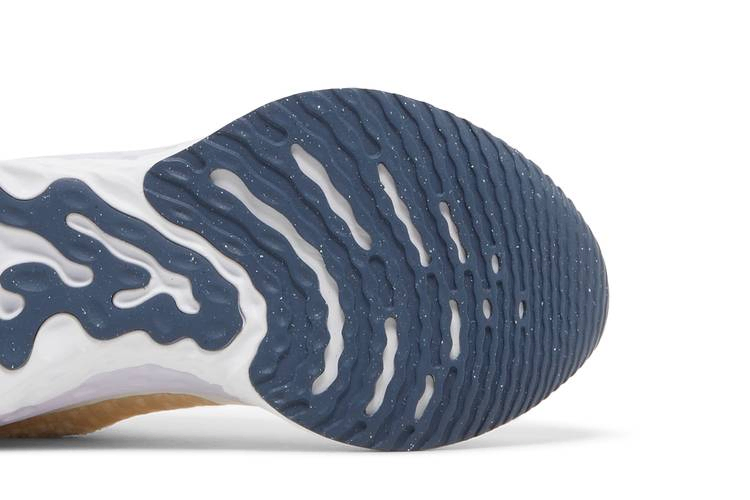 wmns-react-infinity-run-flyknit-3-oatmeal-dz3016-101_04