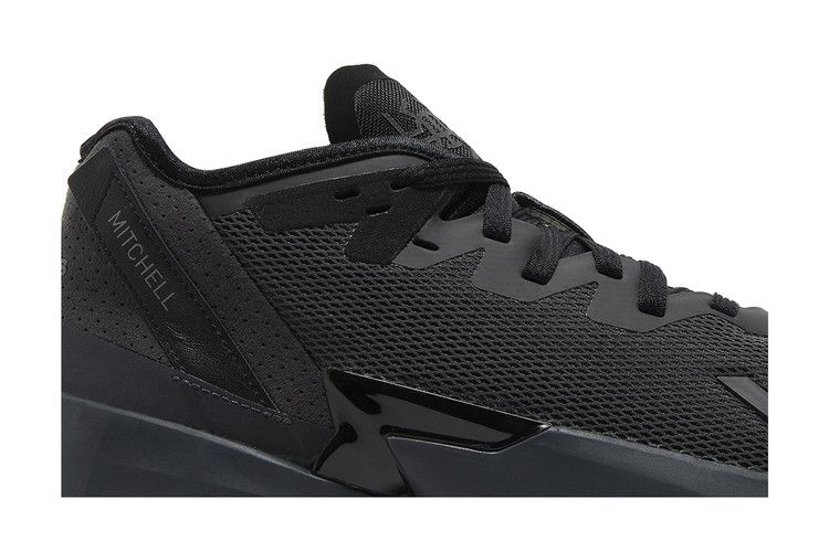 Кроссовки adidas D.O.N. Issue #4 'Lights Out'