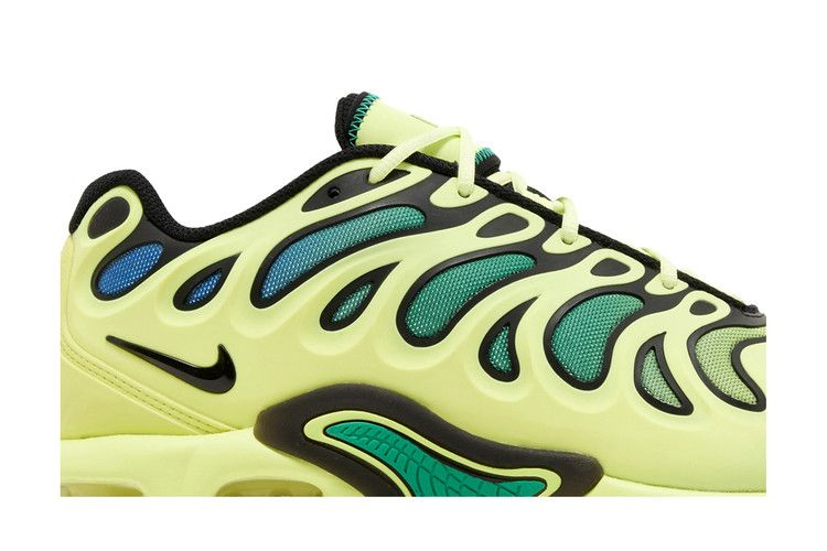 air-max-plus-drift-light-lemon-twist-fd4290-700_01