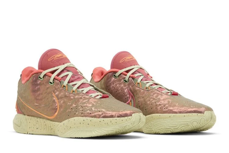 Krossovki-Nike-LeBron-21-Queen-Conch-7
