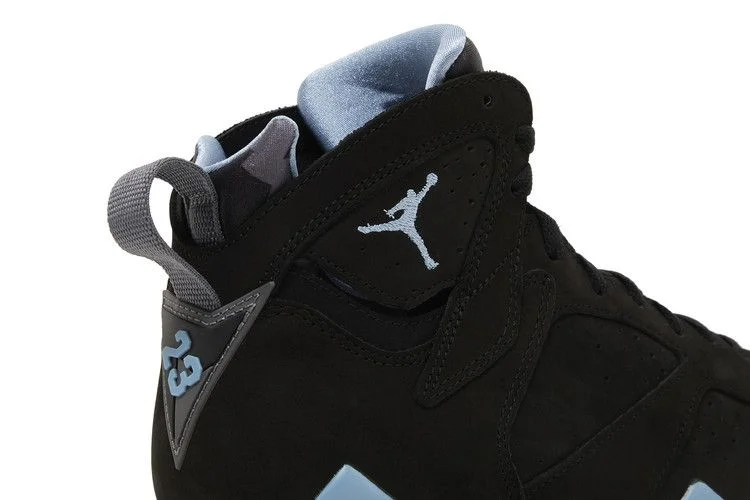 Krossovki-Air-Jordan-7-Retro-Chambray-2023-9
