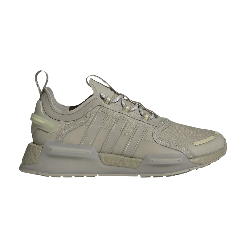 Krossovki-Adidas-Wmns-NMD_V3-Feather-Grey-Beige