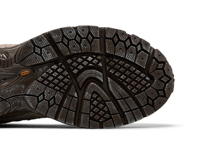 Кроссовки New Balance 2002R 'Protection Pack - Brown' size? Exclusive