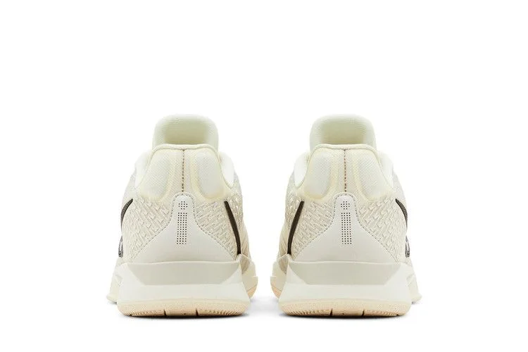 Krossovki-Nike-Wmns-Sabrina-2-Relentless-5