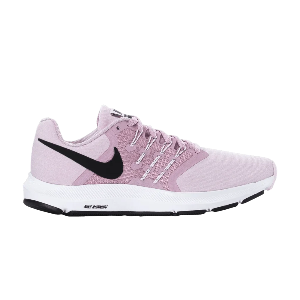 Krossovki-Nike-Wmns-Run-Swift-Plum-Chalk