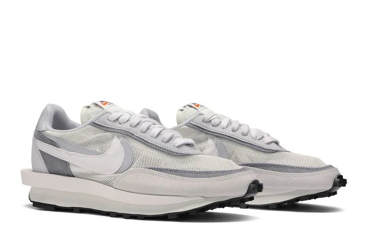 Krossovki-sacai-x-Nike-LDWaffle-Summit-White-16