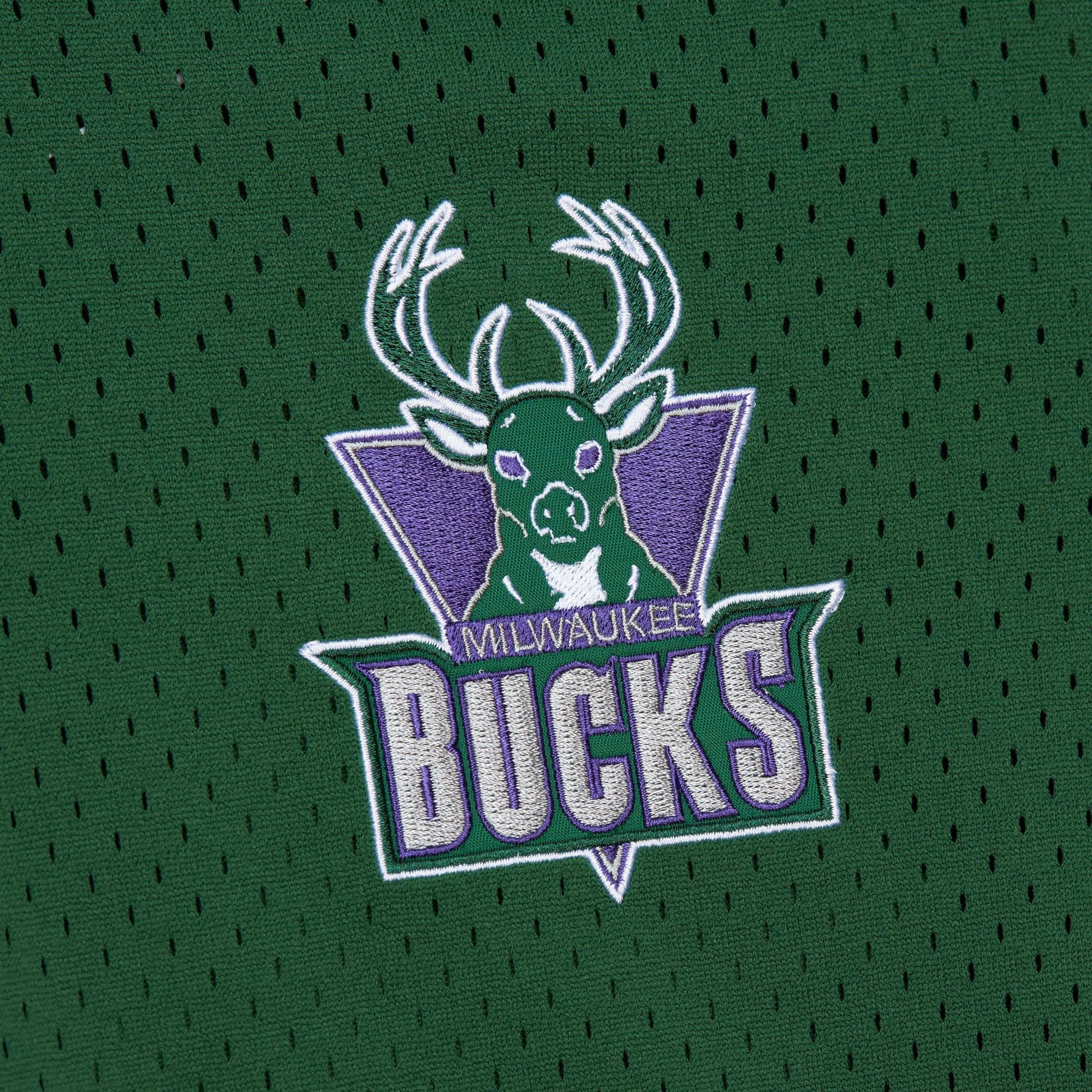 Футболка Mitchell & Ness Fashion Mesh V-Neck Vintage Logo Milwaukee Bucks