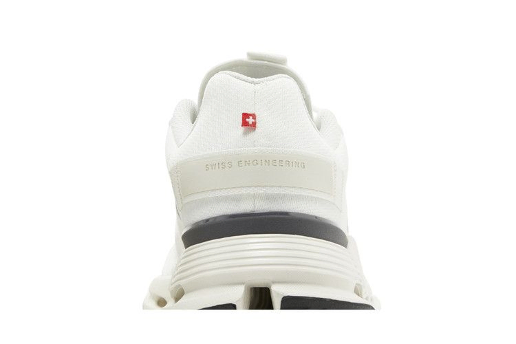 Кроссовки ON Wmns Cloudnova Form 'White Eclipse'