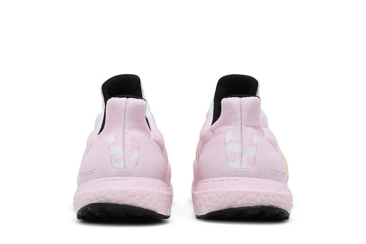 Кроссовки Adidas Wmns UltraBoost 'Pastel Pink'