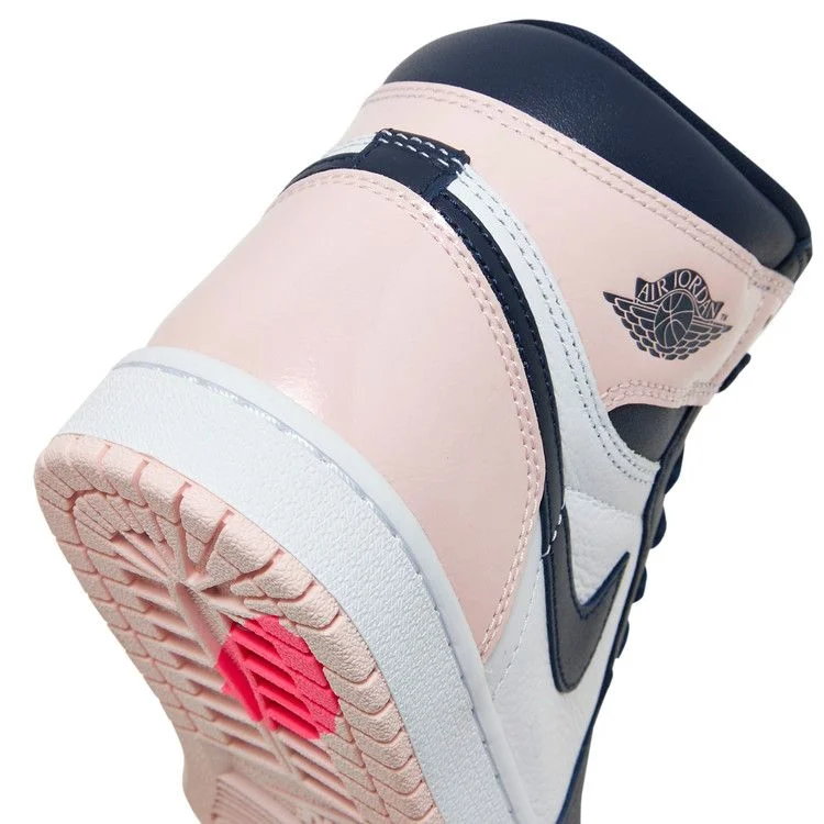Krossovki-Wmns-Air-Jordan-1-Retro-High-OG-SE-Bubble-Gum-9