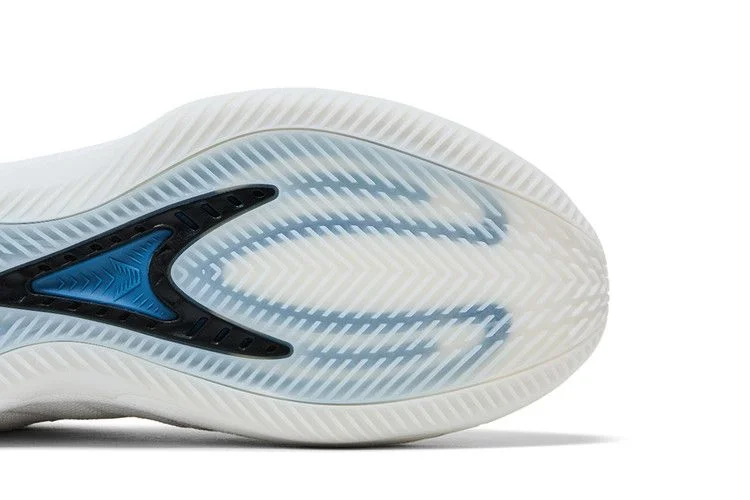 Krossovki-adidas-AE-2-Alphadog-4