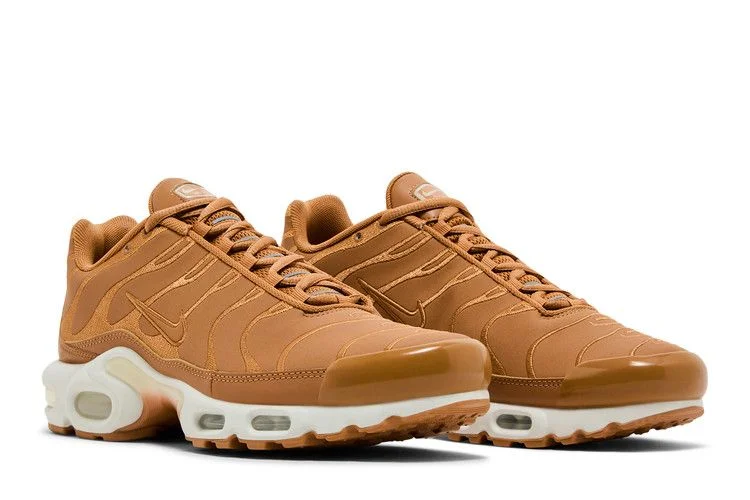 Krossovki-Nike-Air-Max-Plus-Flax-7