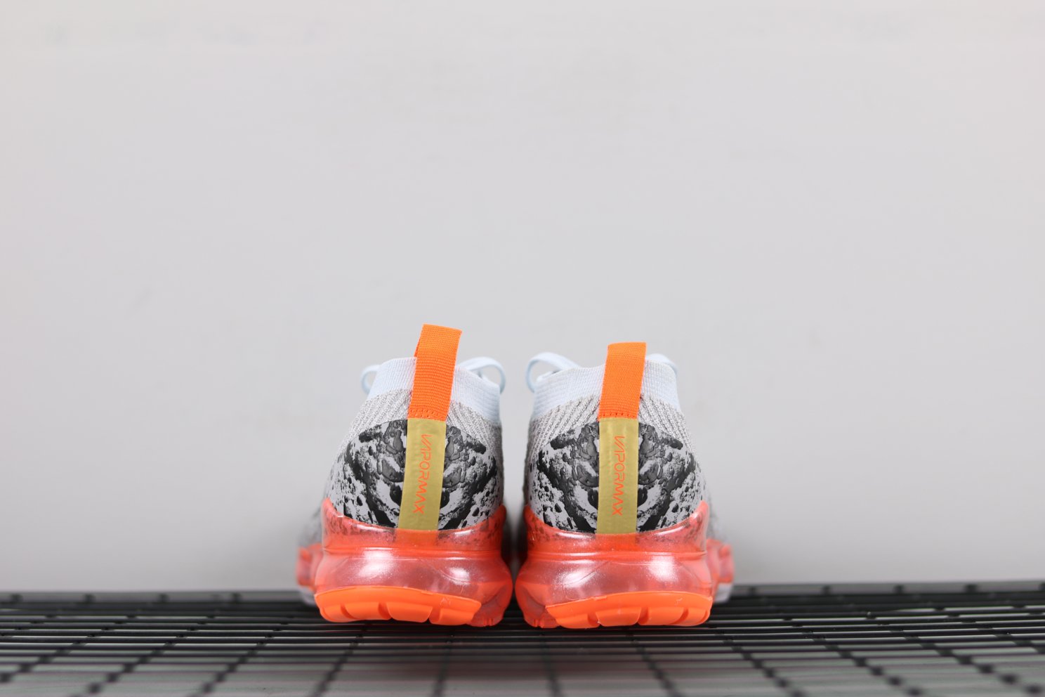 Кроссовки Air VaporMax Flyknit 3 Moon Landing