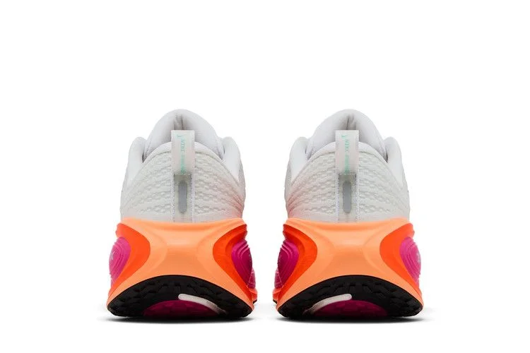 Кроссовки Nike Wmns Vomero Plus 'White Fire Pink'