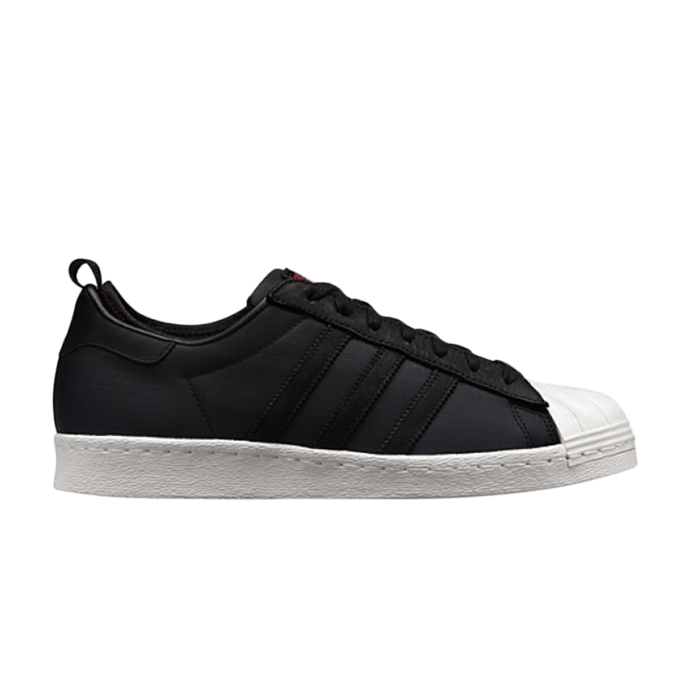 superstar-80-christmas-in-hollis-g98610