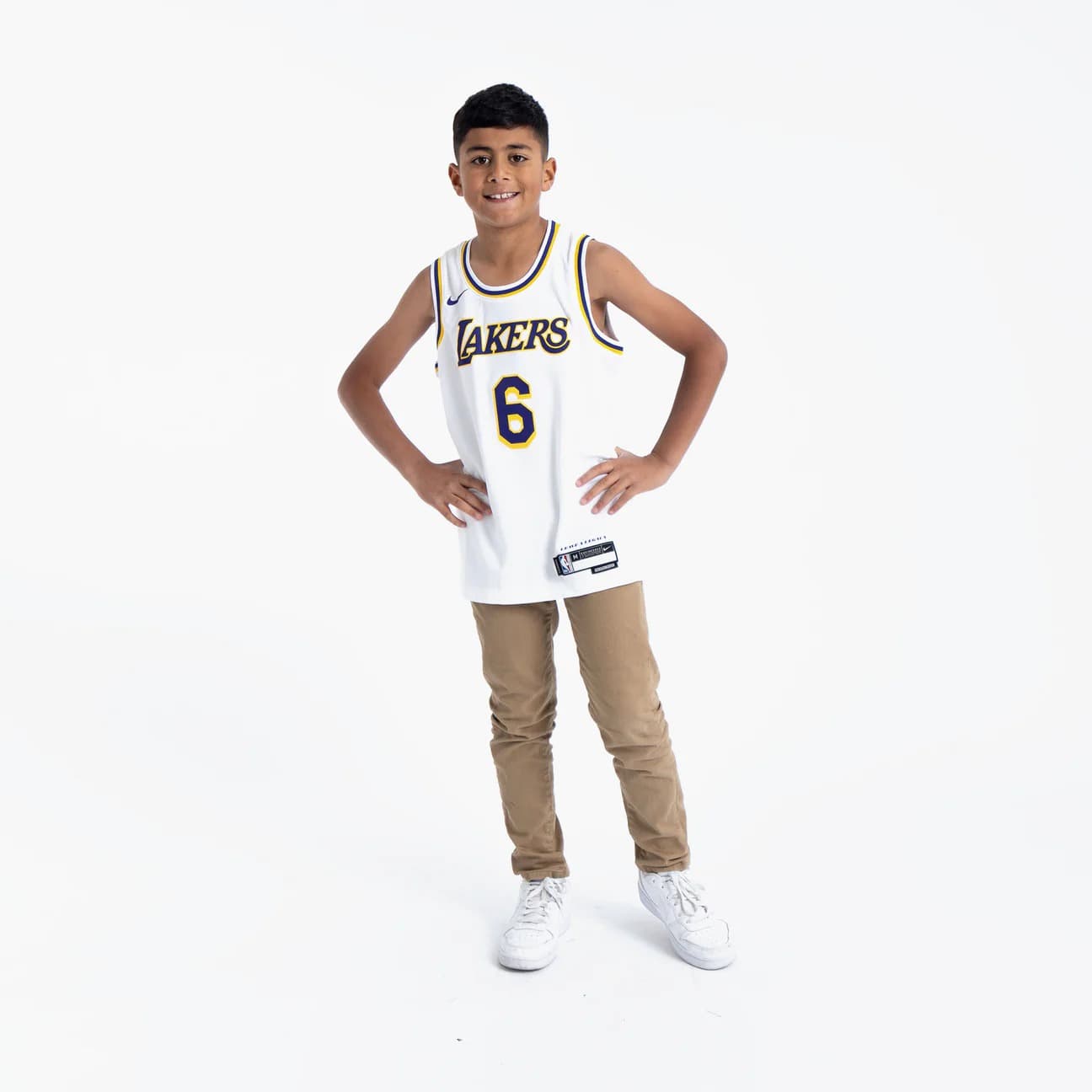 Баскетбольная джерси 2022-23 Los Angeles Lakers LeBron James #23 Youth Swingman Association Edition White Jersey