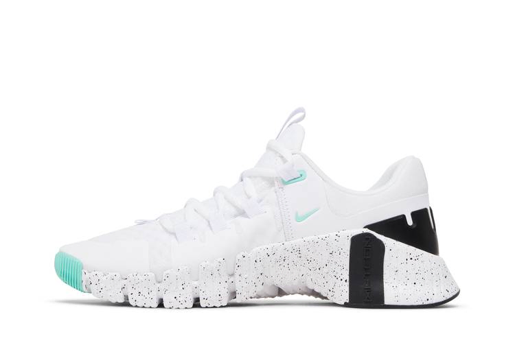 Кроссовки Nike Wmns Free Metcon 5 'White Emerald Rise'