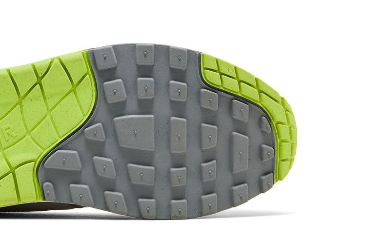 air-max-1-308866-114_04