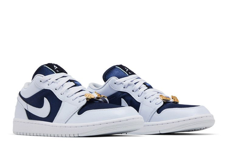 wmns-air-jordan-1-low-se-midnight-navy-gold-charms-fz8778-044_07