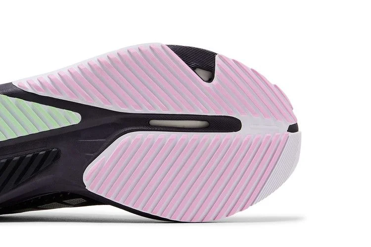 Krossovki-adidas-Wmns-Adizero-SL-Black-Green-Spark-4