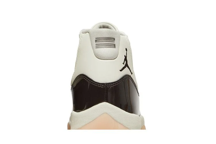 Кроссовки Wmns Air Jordan 11 Retro 'Neapolitan'