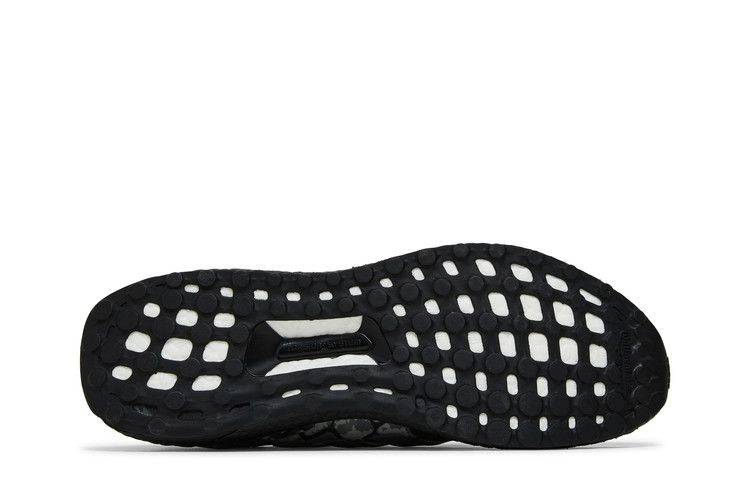 Кроссовки Adidas UltraBoost 5.0 DNA 'Black Python'