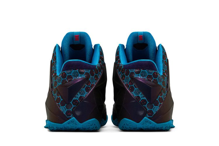 Кроссовки Nike LeBron 11 'Hornets'