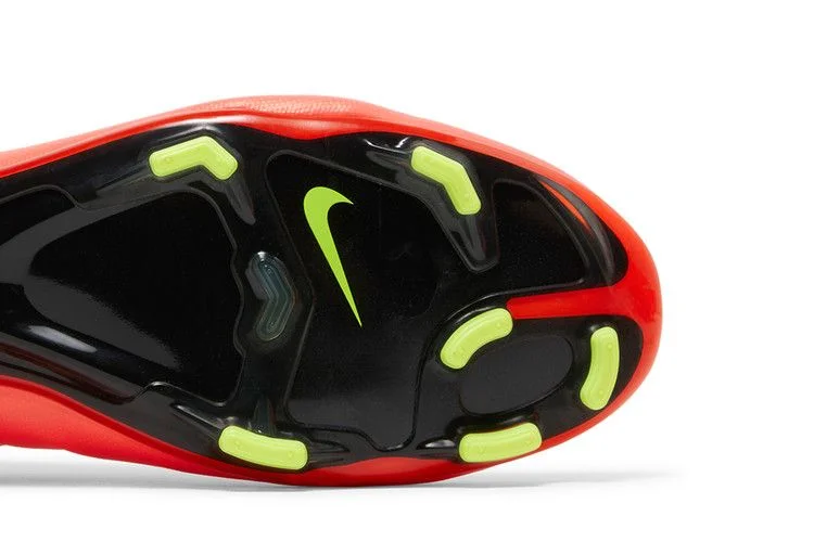 Krossovki-Nike-Mercurial-Veloce-2-FG-Hyper-Punch-Metallic-Gold-4