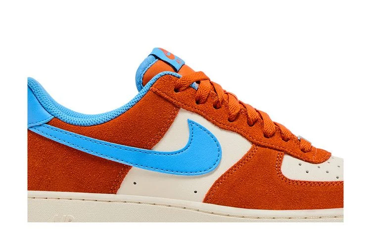 Кроссовки Nike Air Force 1 '07 LV8 'Safety Orange University Blue'