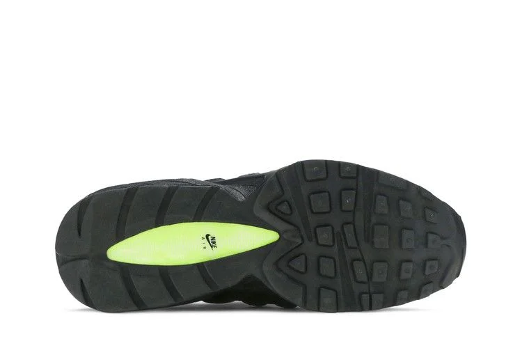 Krossovki-Nike-Air-Max-95-GS-Black-Volt-3