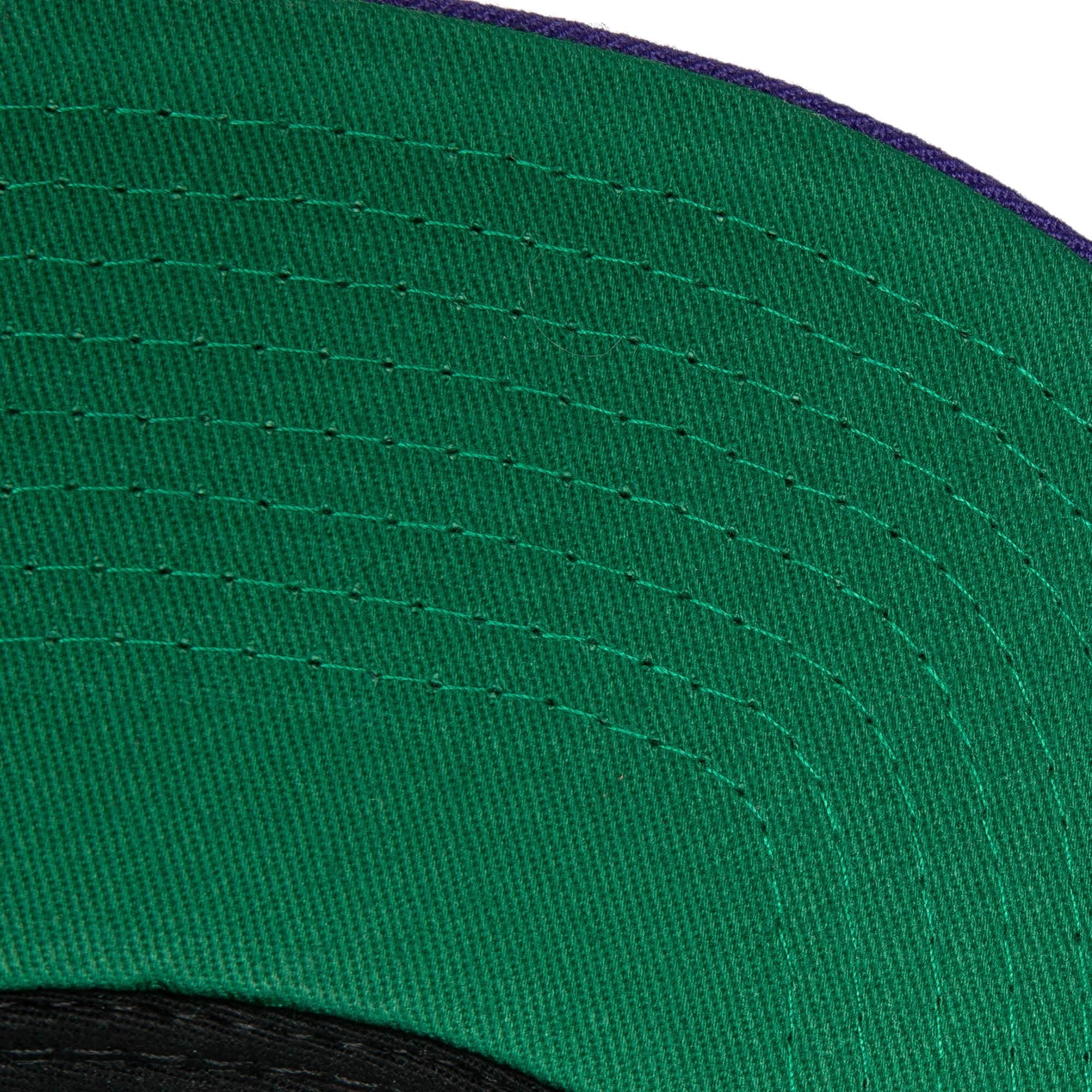 Бейсболка Mitchell & Ness Team 2 Tone 2.0 Snapback HWC Milwaukee Bucks Hat