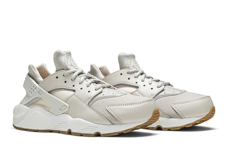 wmns-air-huarache-run-desert-sand-634835-034_07