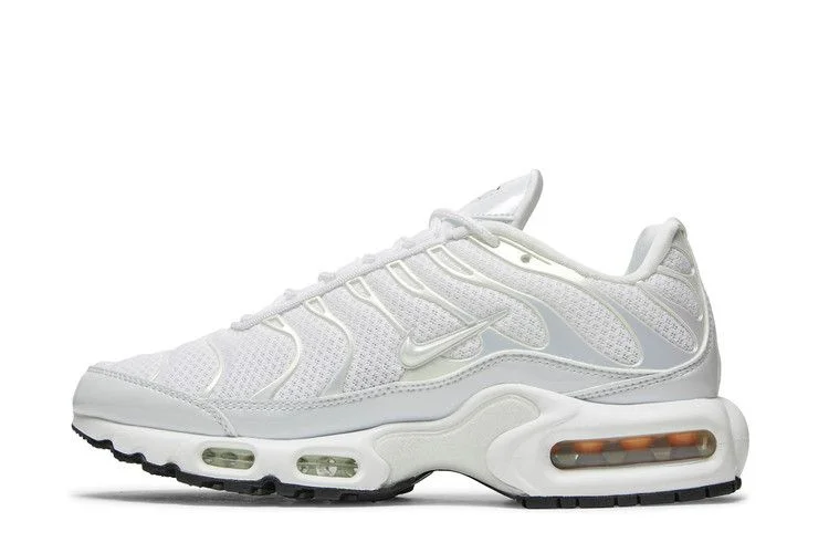 Кроссовки Nike Wmns Air Max Plus Premium 'Triple White'