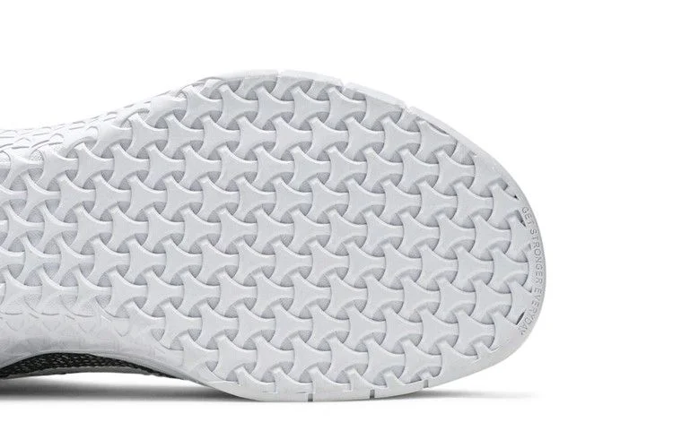 Krossovki-Nike-Wmns-Metcon-DSX-Flyknit-2-Black-White-4