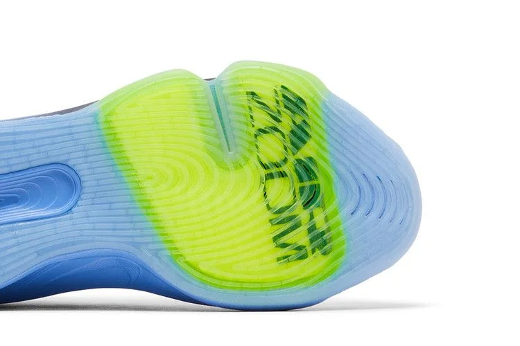 Кроссовки Nike Air Zoom GT Hustle 3 'Fundamental'