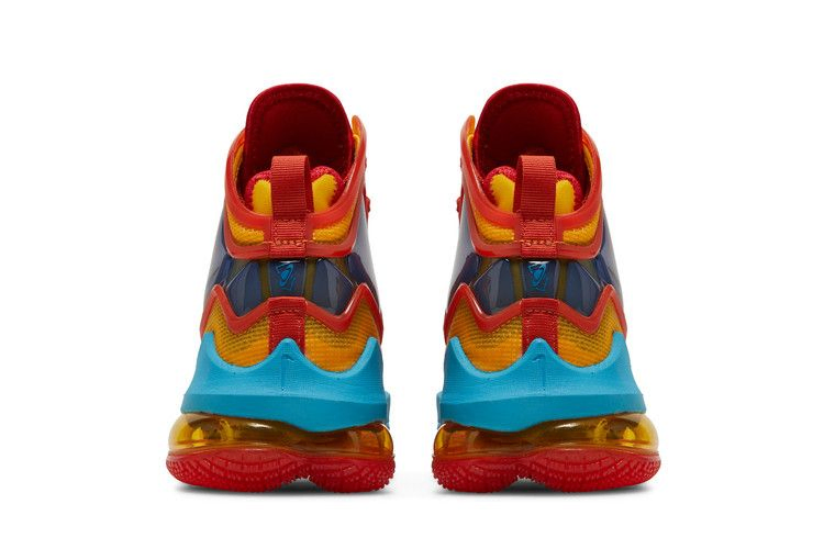 Кроссовки Space Jam x Nike LeBron 19 'Tune Squad'