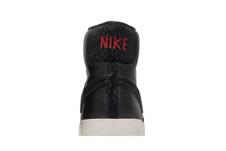 Кроссовки Nike Wmns Blazer Mid 'Black'