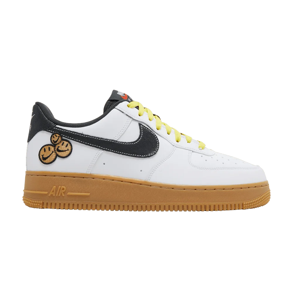 Krossovki-Nike-Air-Force-1-LV8-Go-The-Extra-Smile